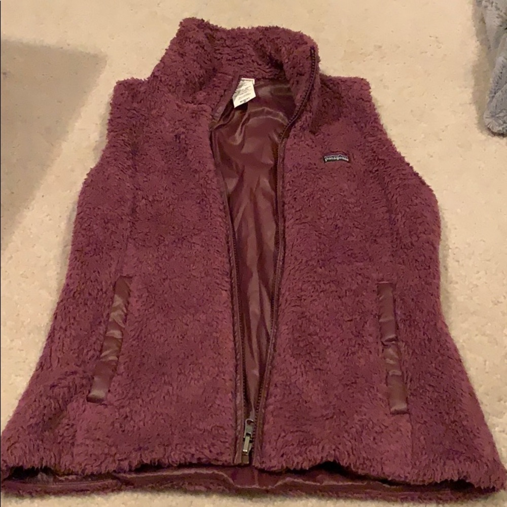 Patagonia Los Gatos fuzzy plum vest sz med